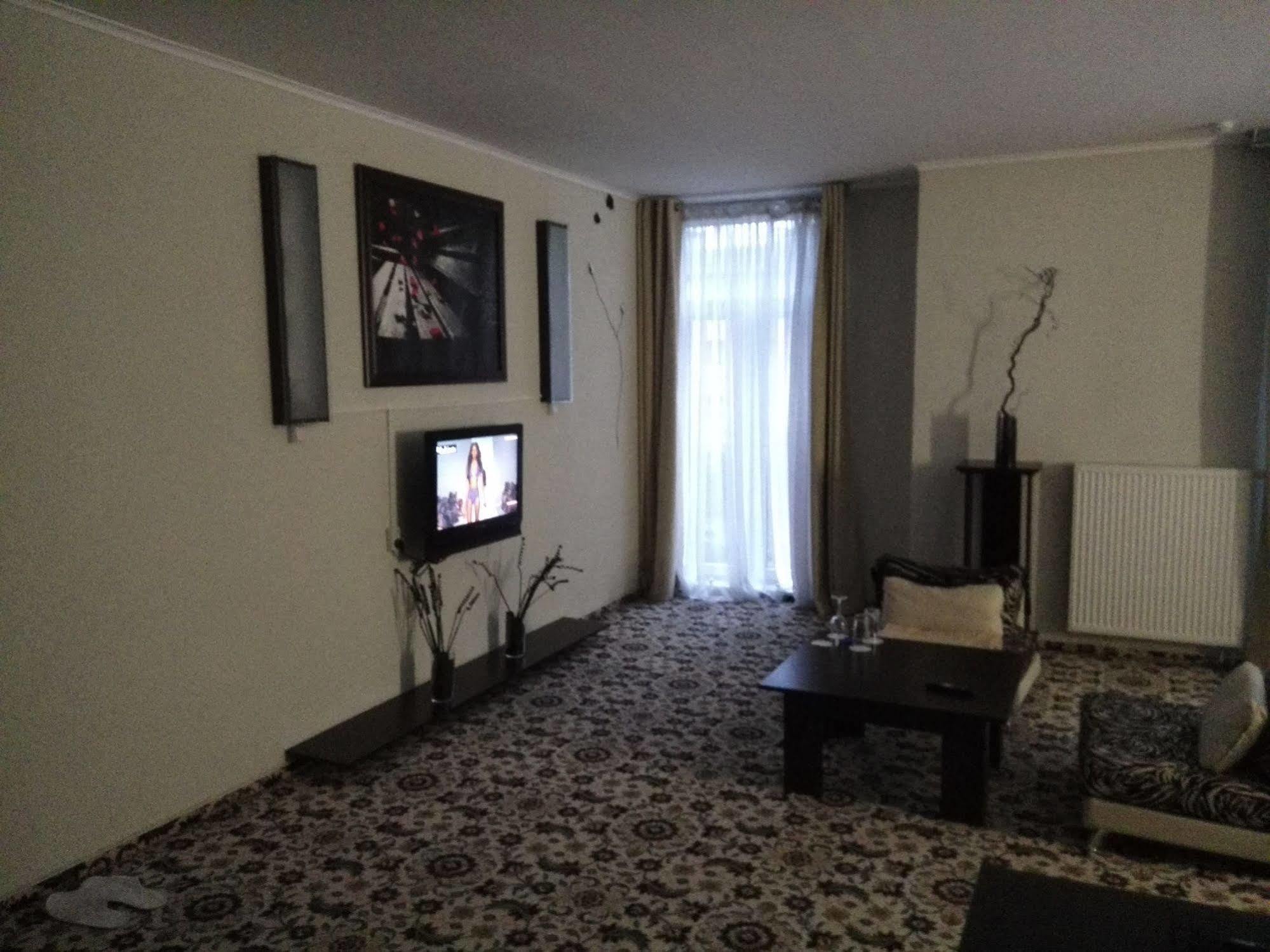 Apartamenty Na Borodinskoi Καλίνινγκραντ Εξωτερικό φωτογραφία